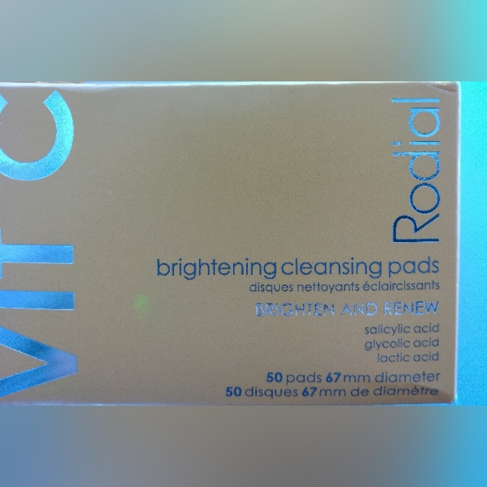 Rodial Brightening cleansing pads